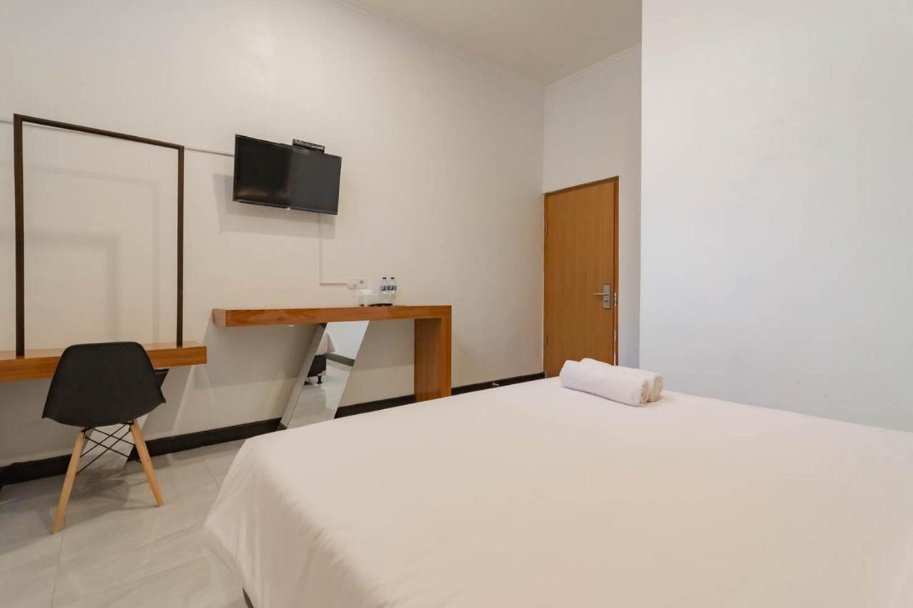 Urbanview Hotel Sagara Bogor Esterno foto