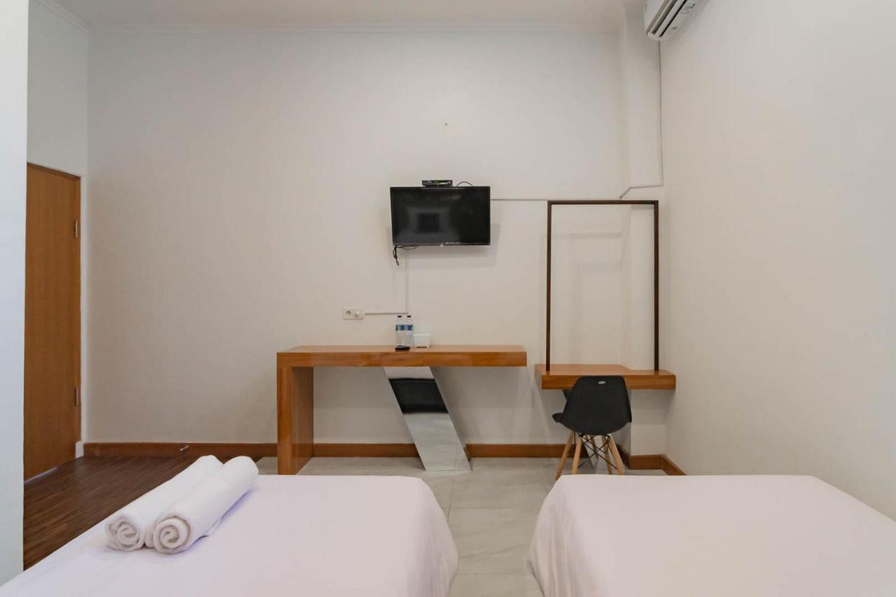 Urbanview Hotel Sagara Bogor Esterno foto
