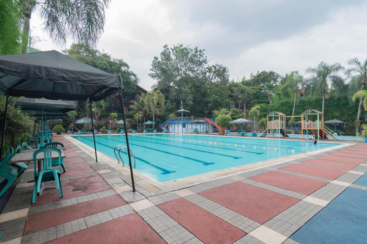 Urbanview Hotel Sagara Bogor Esterno foto