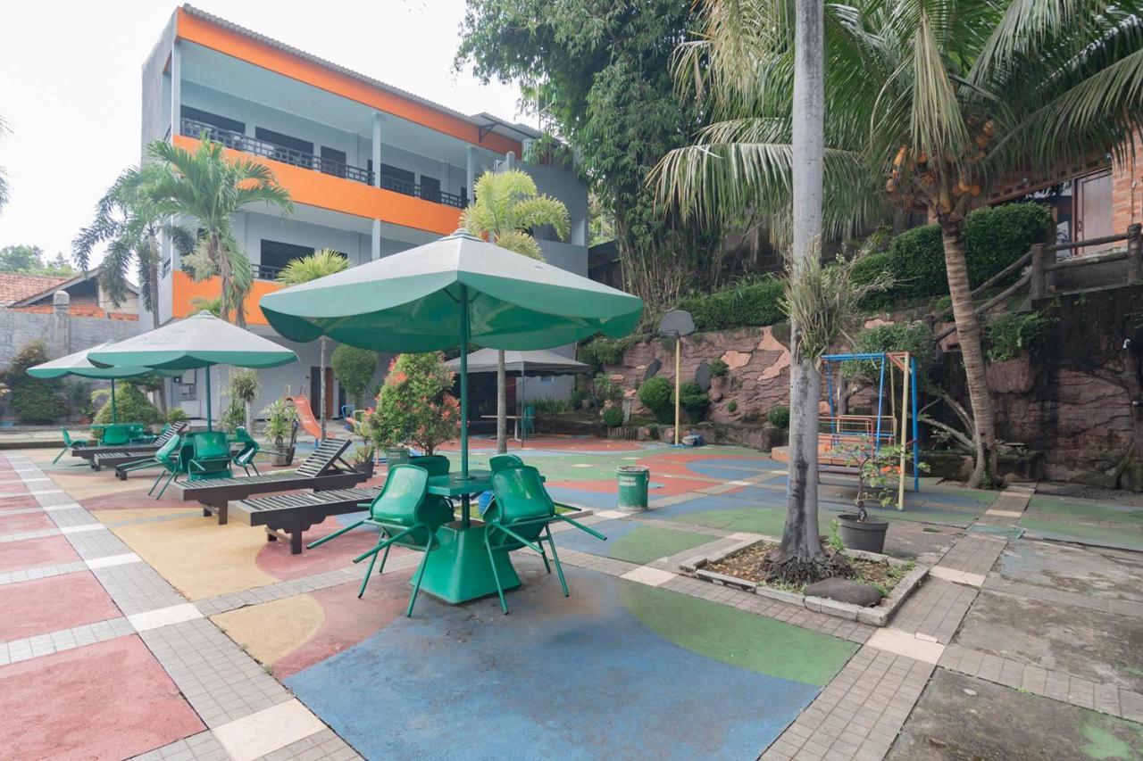 Urbanview Hotel Sagara Bogor Esterno foto