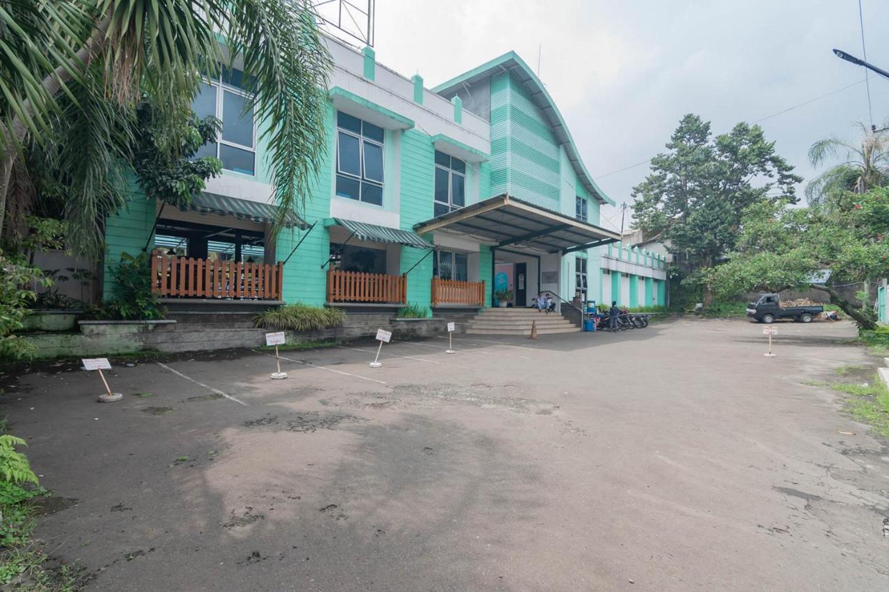 Urbanview Hotel Sagara Bogor Esterno foto
